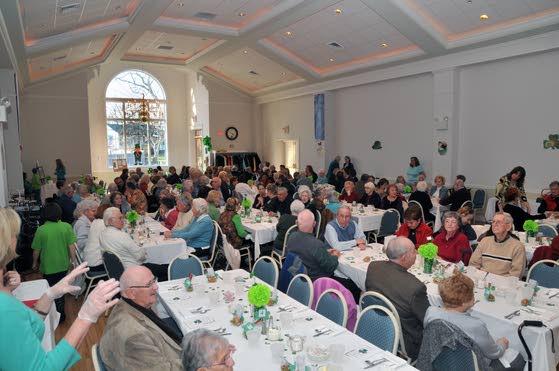 Absecon Ladies League honors seniors with dinner